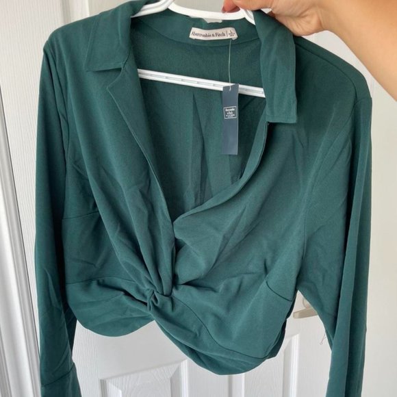 Abercrombie & Fitch Women's Green Blouse - Picture 3 of 4